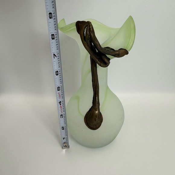 RARE Lime Green White Swirl Frosted Glass Art Vase Unique 3D Art Noveau 8.5” T - Picture 14 of 14